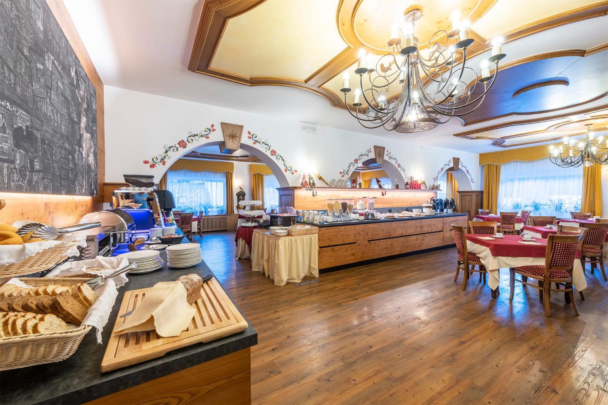 Hotel Alpino Wellness & Spa Peio Fonti Eksteriør bilde