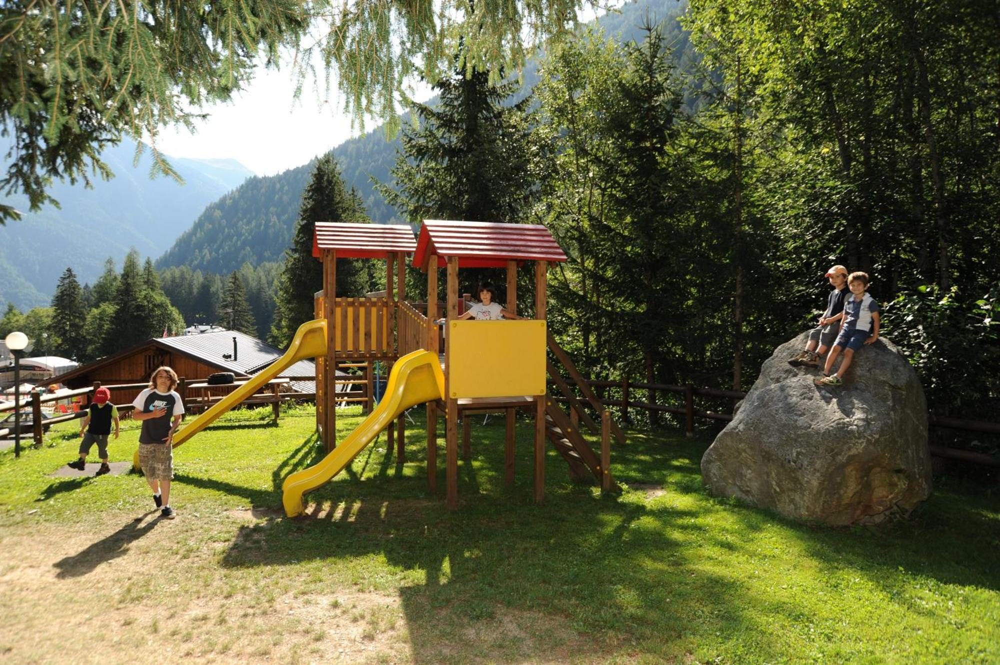 Hotel Alpino Wellness & Spa Peio Fonti Eksteriør bilde